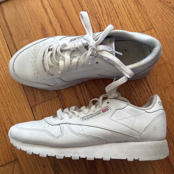 White Reebok Shoes - Picture 2 of 8